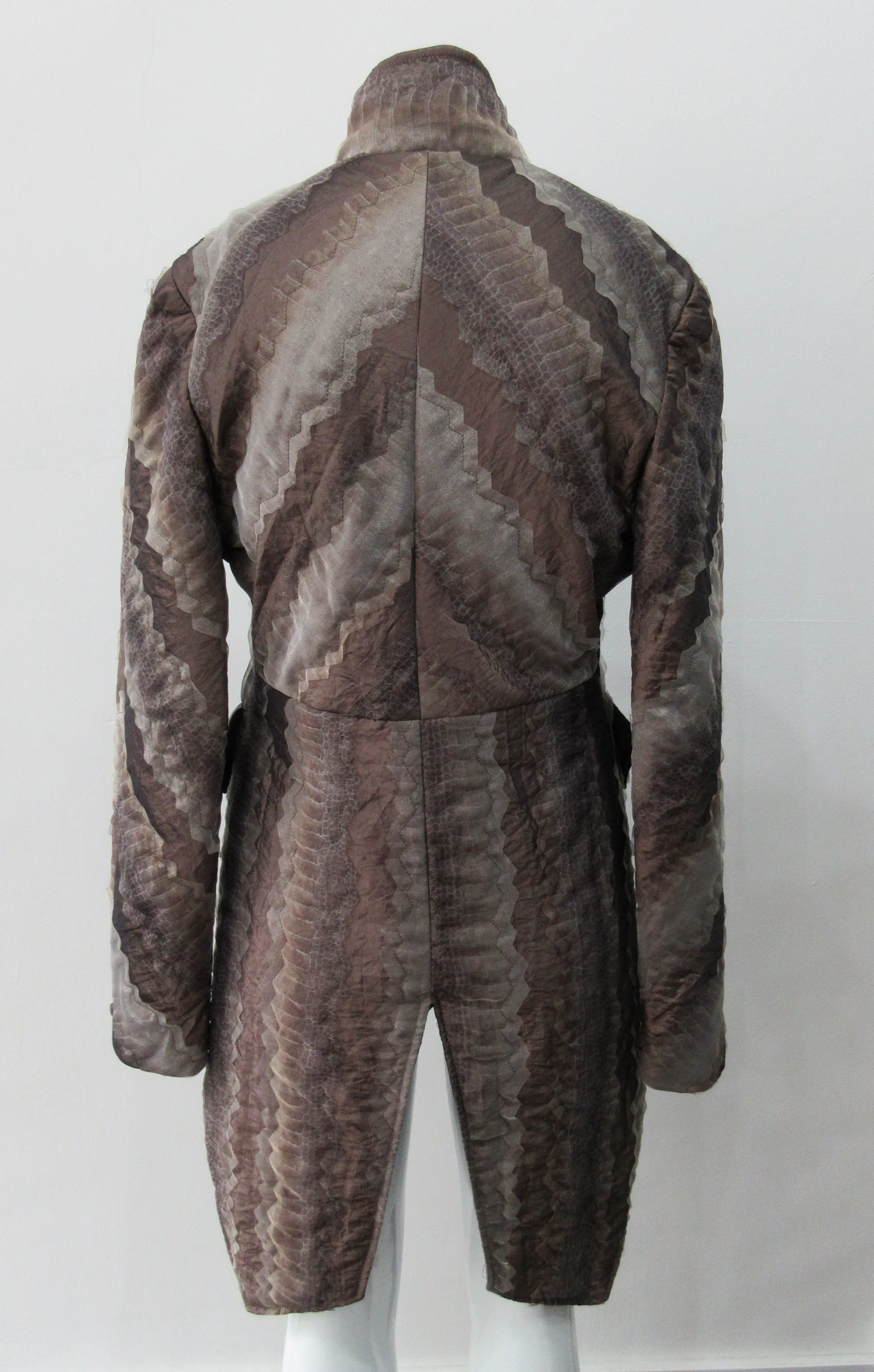 070122 -Brown Wave Cut Away Coat