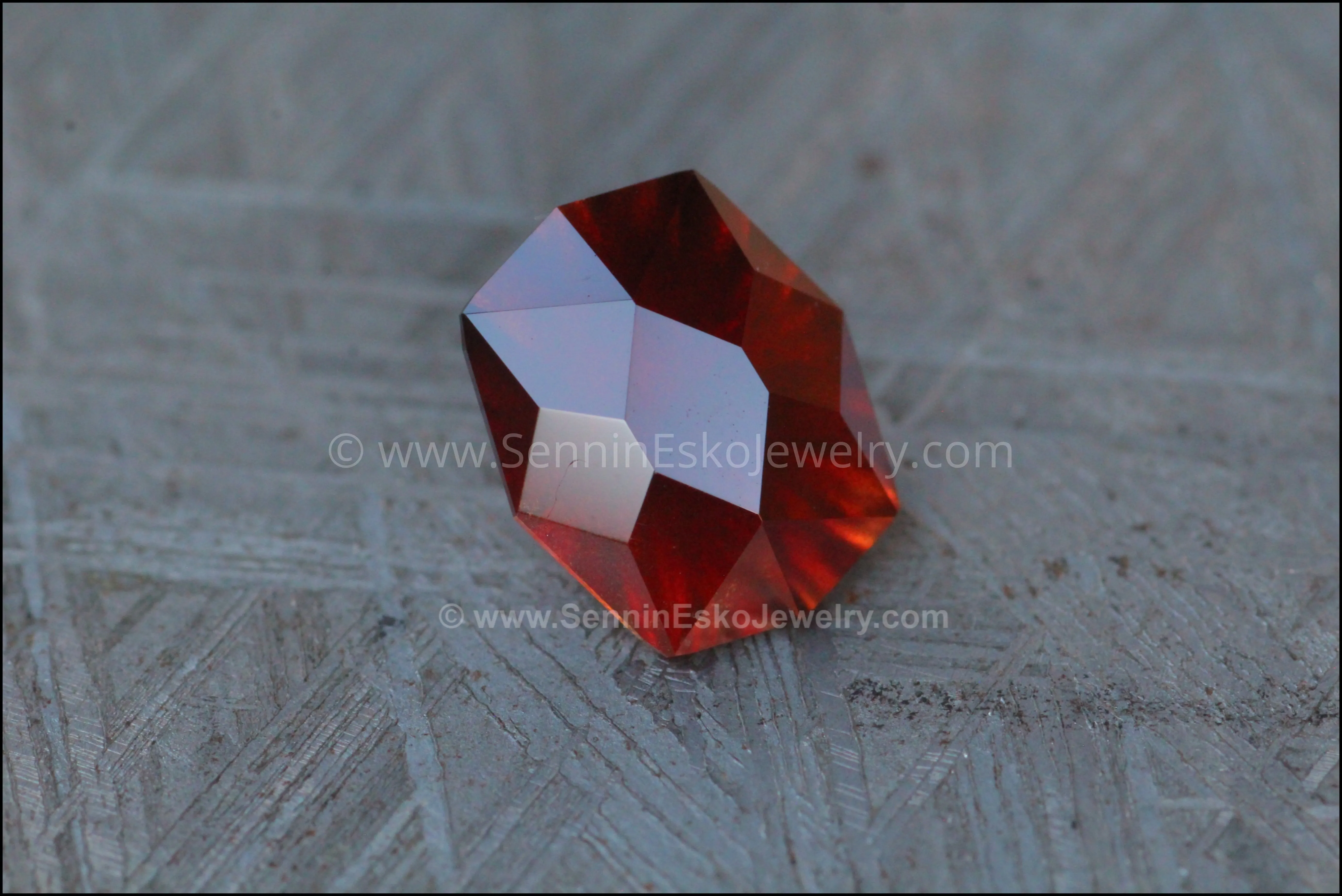 2.5ct Velvety Orange & Red Sapphire - 8.8x7.3mm - Fantasy Cut