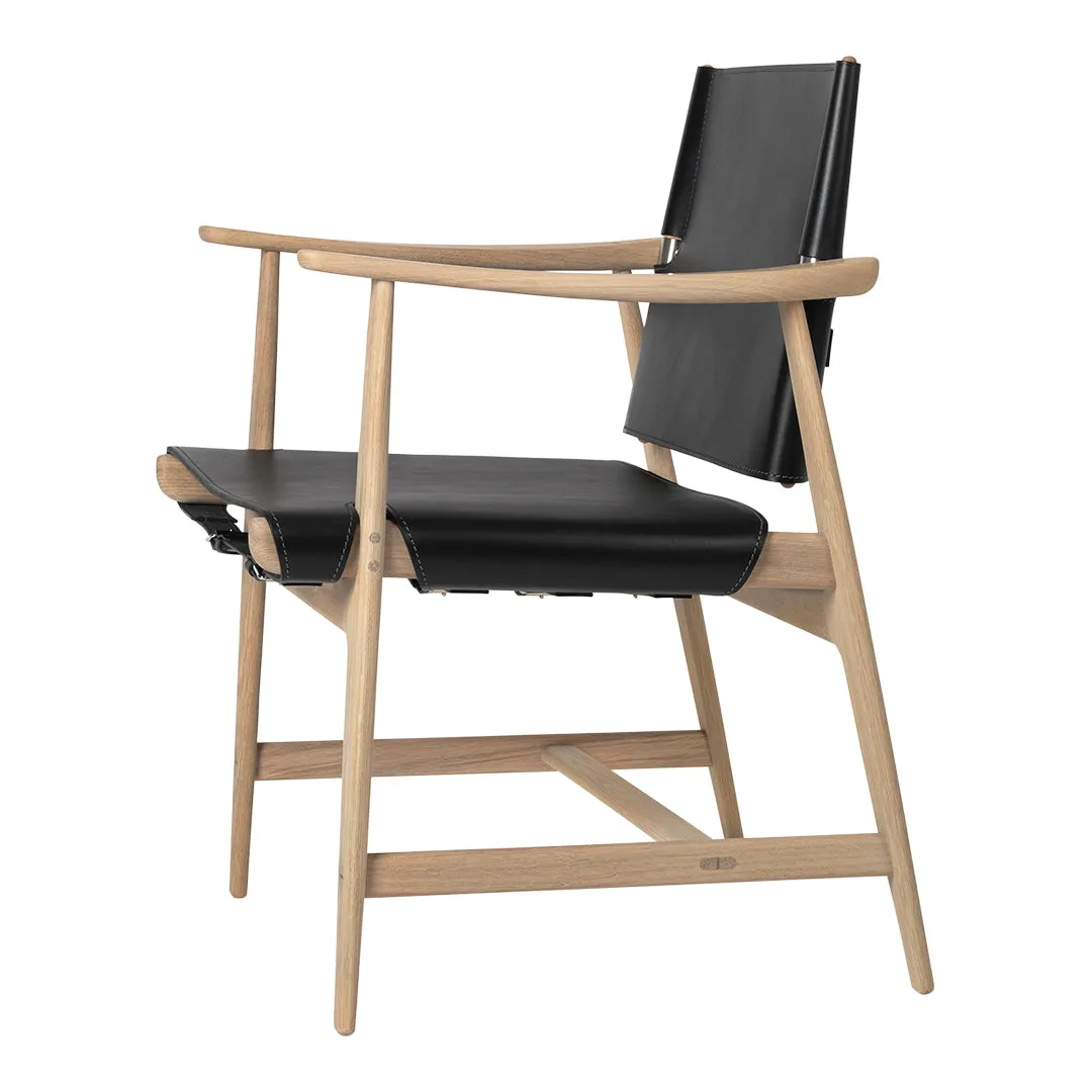 BM1106 Huntsman Chair