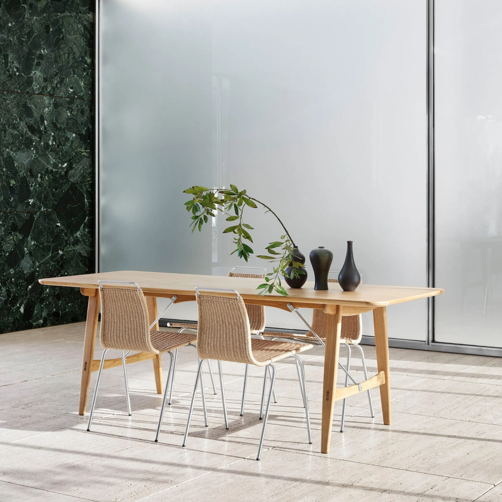 BM1160 Hunting Table by Carl Hansen & Søn