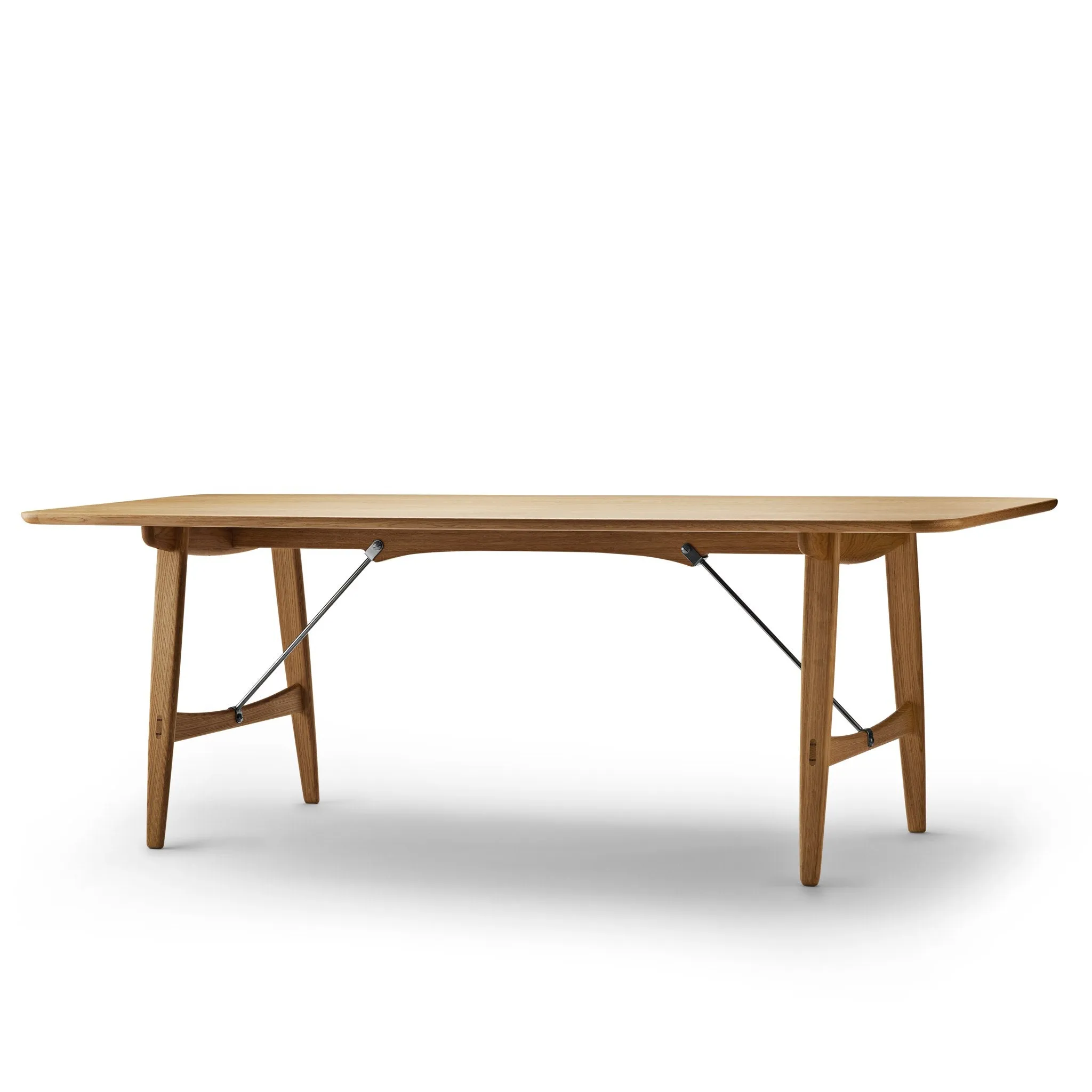 BM1160 Hunting Table by Carl Hansen & Søn