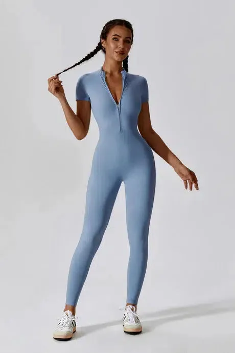 Chiarina – Sculpting fit – Timeless activewear jumpsuit