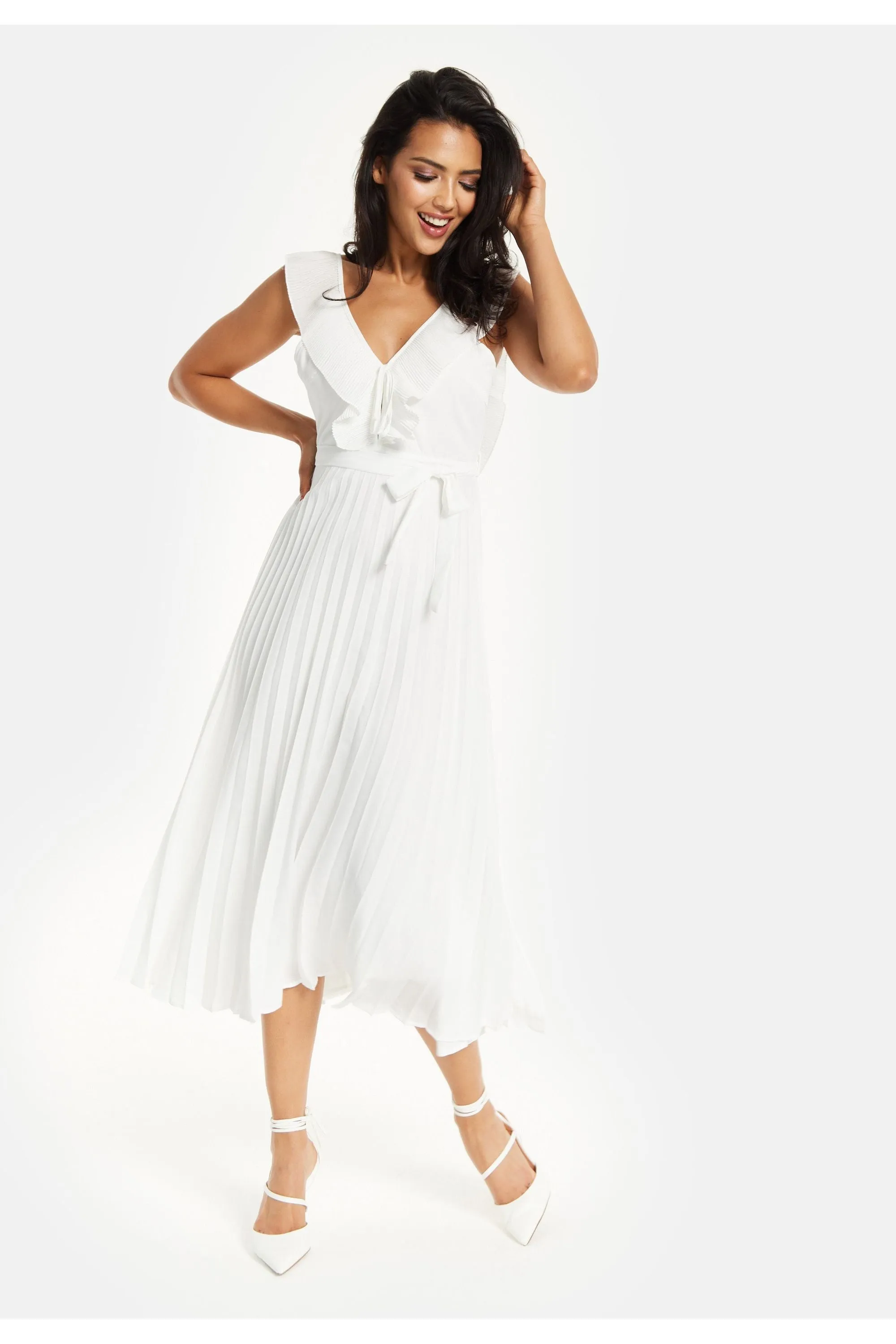 Liquorish Frilled V Neck Sleeveless Pleated Maxi Dress In White