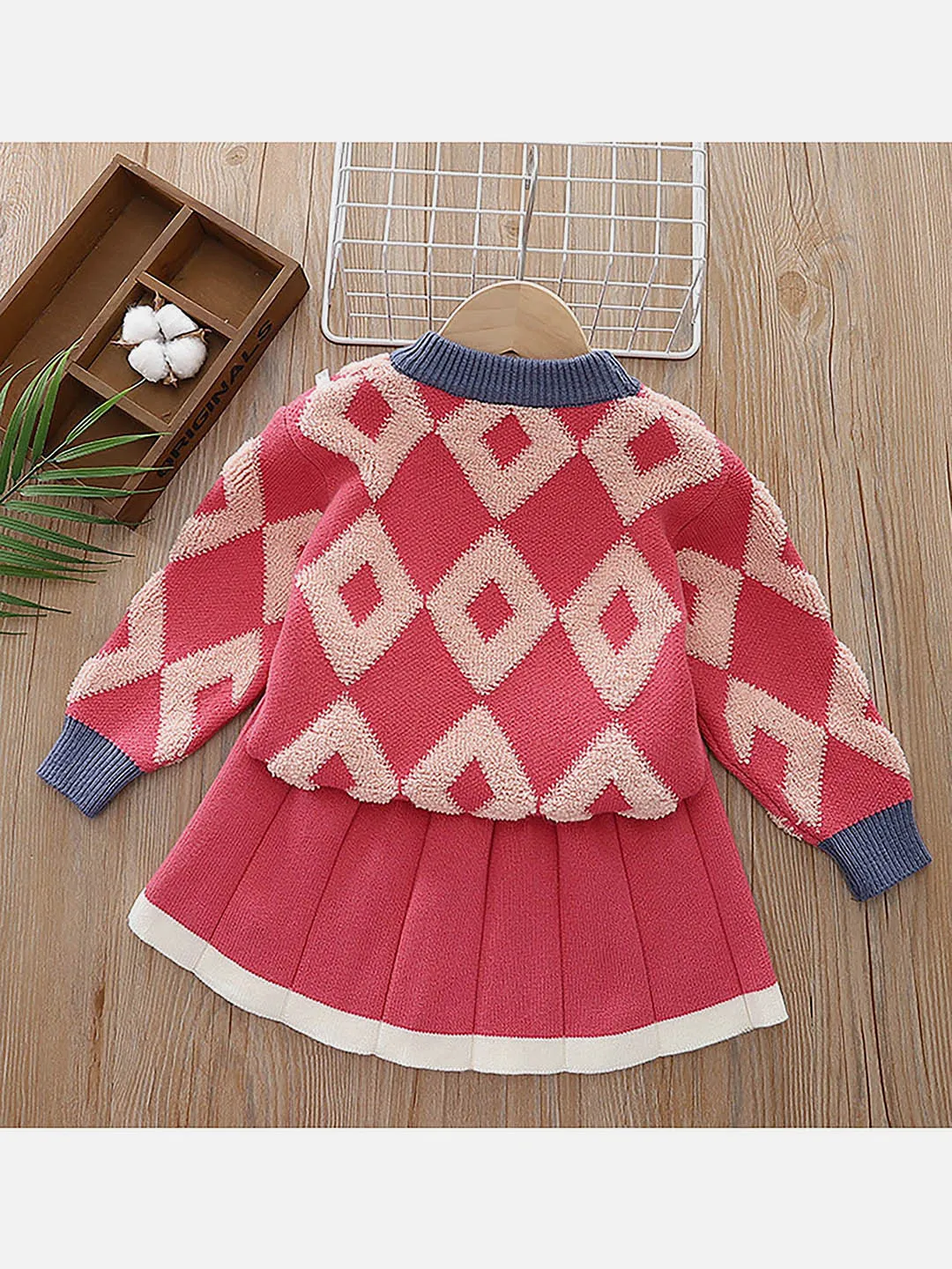 Little Surprise Box 2pcs Pink Diamond Floral Cardigan and Skirt Winterwear set for girls