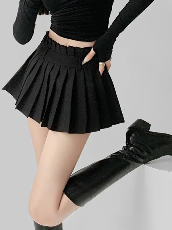 Spicy pleated mini skirt