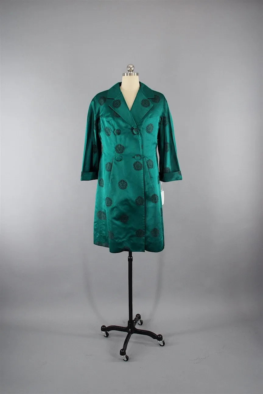 Vintage 1960s Emerald Green Chinoiserie Satin Coat