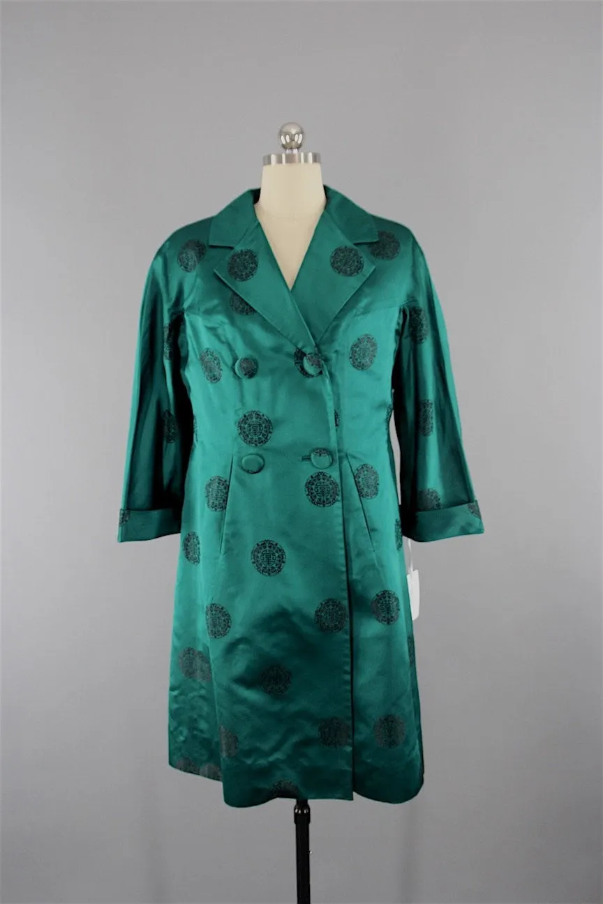 Vintage 1960s Emerald Green Chinoiserie Satin Coat