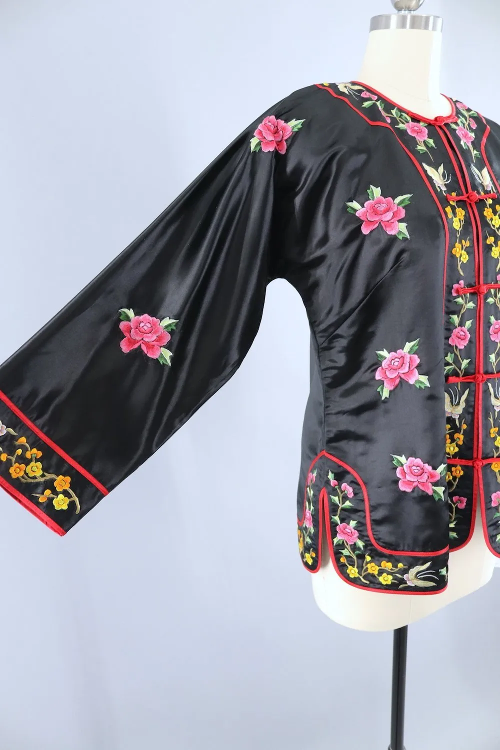 Vintage 1980s Embroidered Chinese Satin Jacket