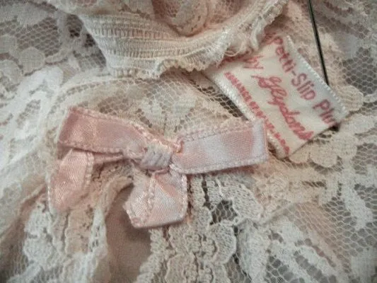 *VINTAGE ‘50s / ‘60s GLYDONS PETTI-SLIP PLUS LACE HALF SLIP IN DUSTING POWDER WITH PINK BOW