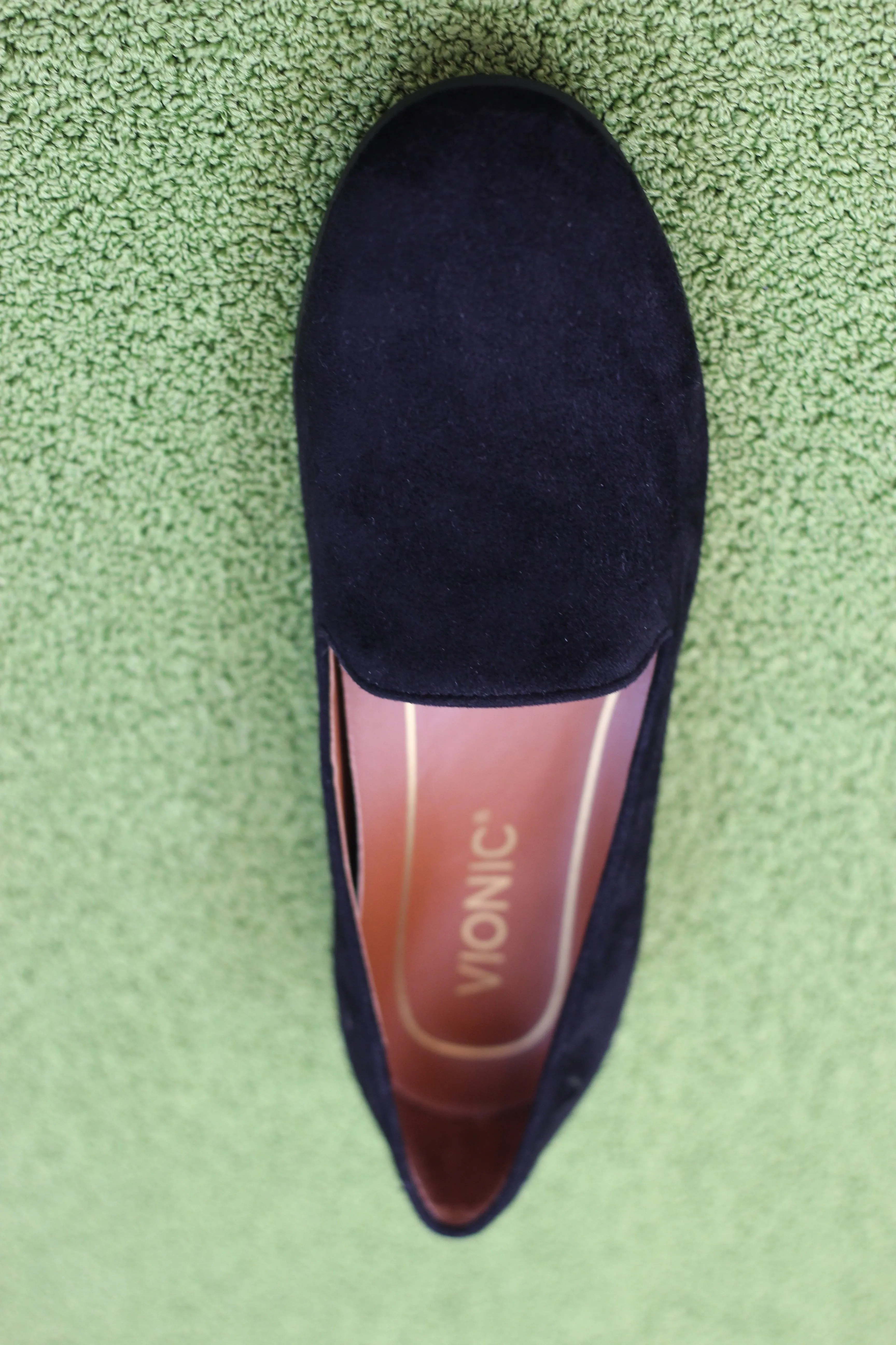 Vionic Women's Willa Slip On - Black Suede